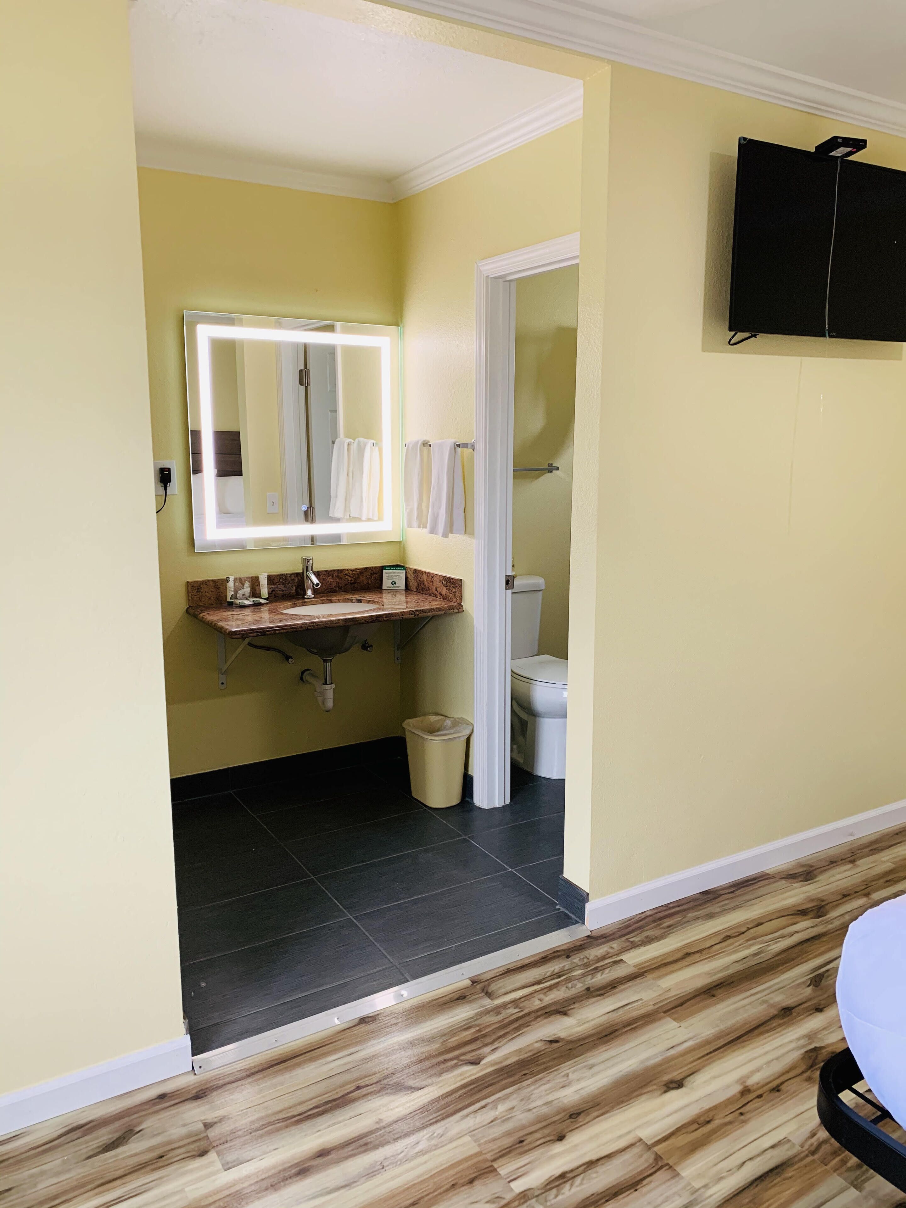 Chambre Standard, 1 grand lit | Salle de bain