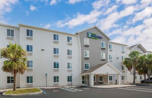 Exterior - Extended Stay America Select Suites - Fort Myers - Northeast (Fort Myers)