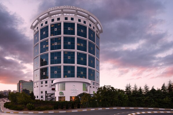 Exterior - Delta Hotels by Marriott Istanbul West (Istanbul)