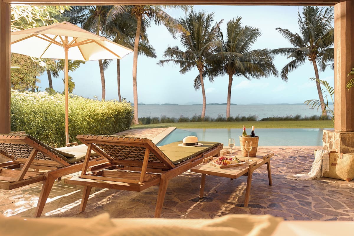 Grand Villa, 5 Bedrooms, Private Pool, Beachfront (Lux) | Premium bedding, minibar, in-room safe, desk