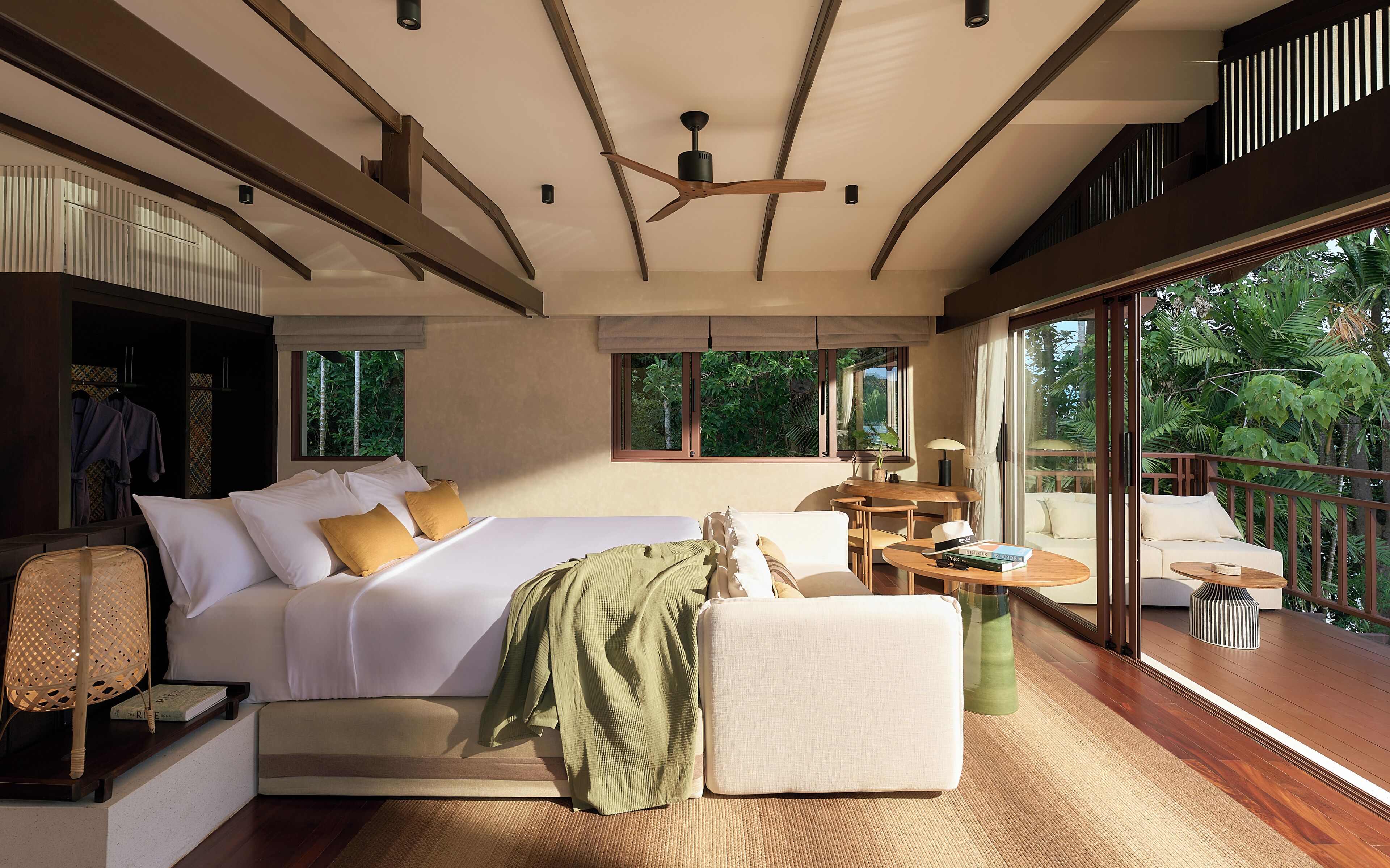 Grand Villa, 4 Bedrooms, Private Pool, Beachfront (Lux)