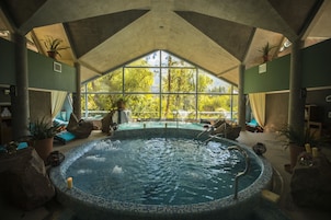 Sauna, steam room, body treatments, hydrotherapy, aromatherapy