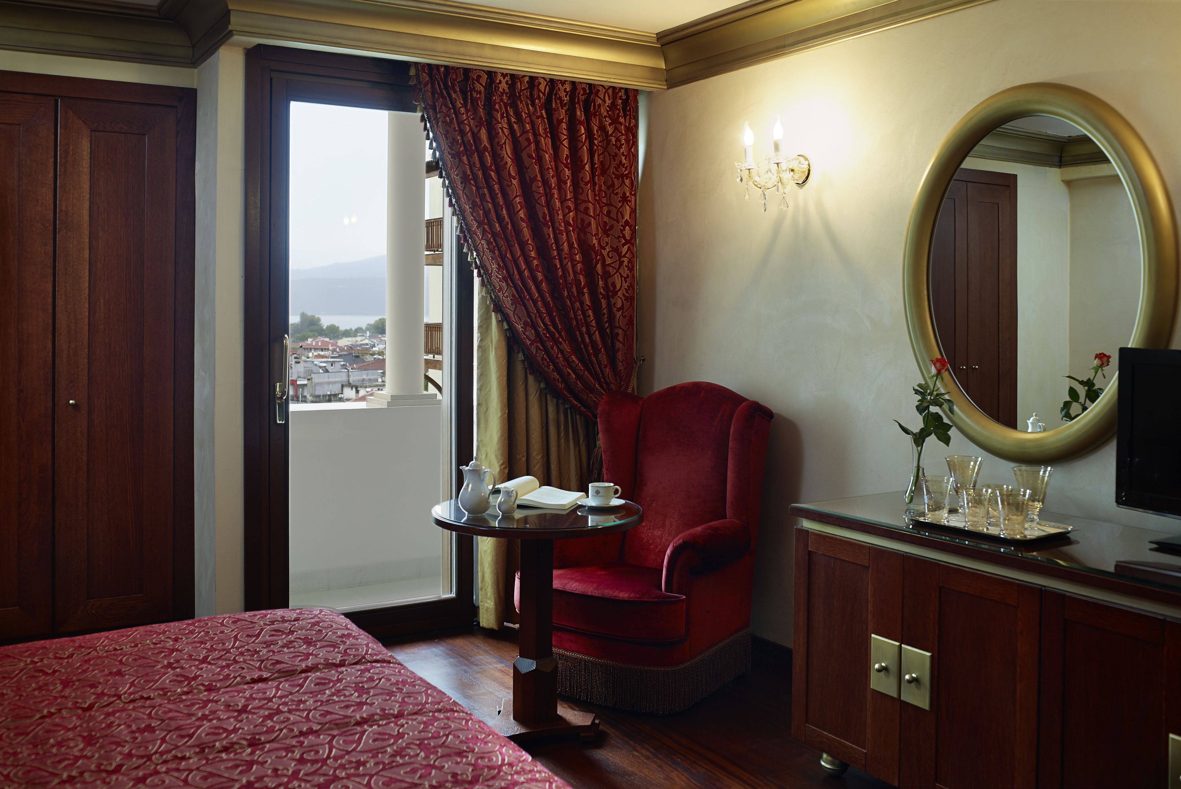 Minibar, in-room safe, desk, blackout curtains