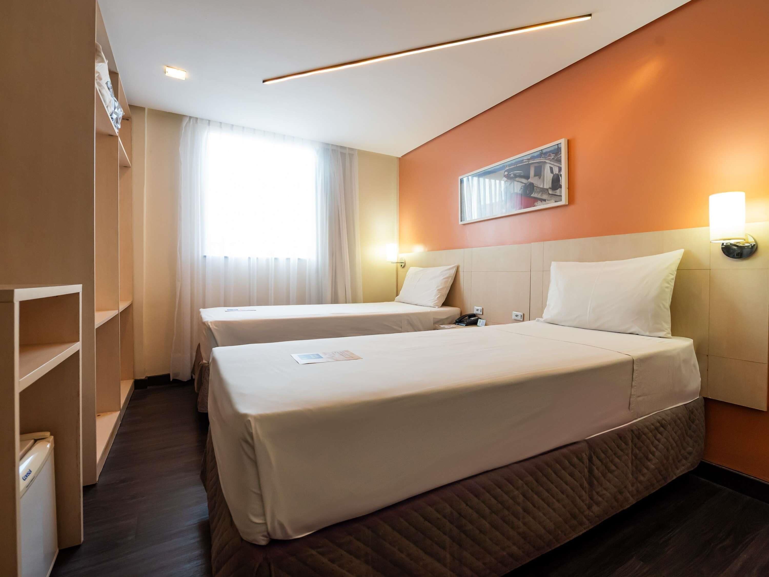 Standard Apartment, 2 Twin Beds | Minibar, in-room safe, desk, free cribs/infant beds