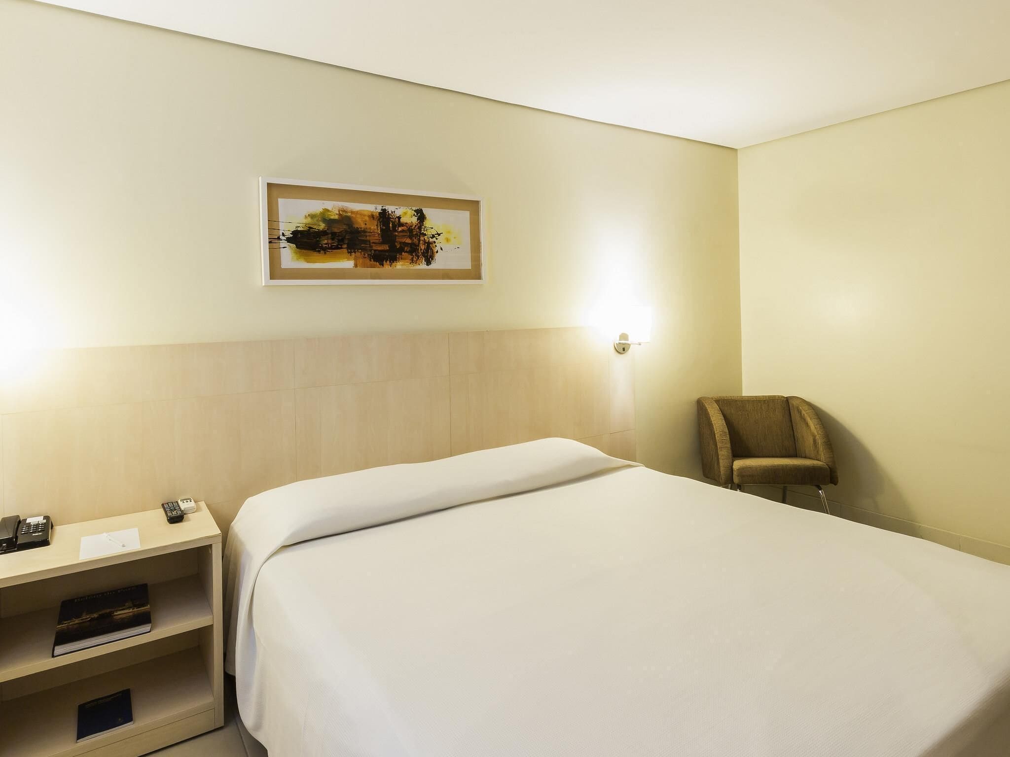 Standard Apartment, 1 Double Bed | Minibar, in-room safe, desk, free cots/infant beds