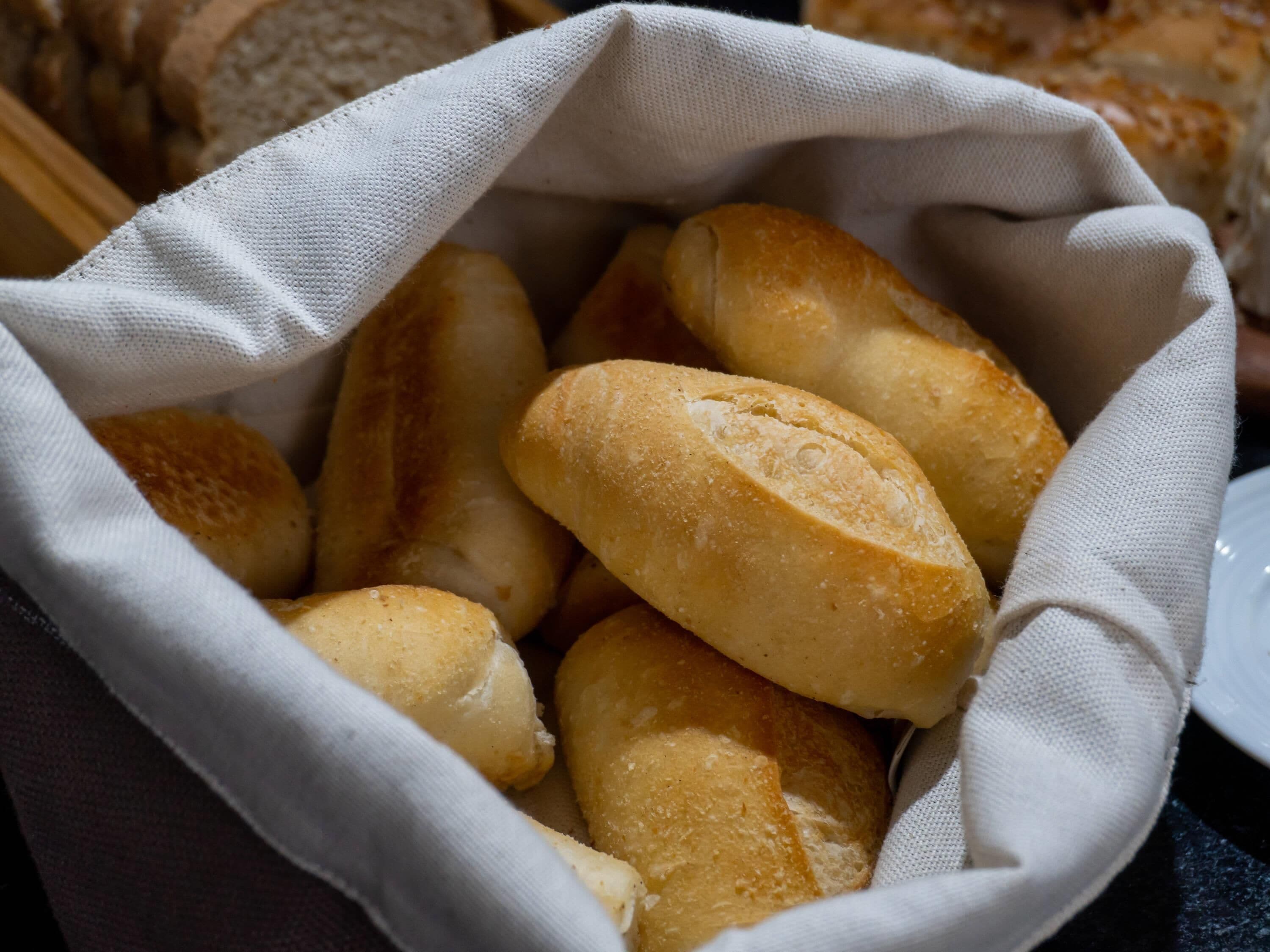 buffet breakfast on weekdays (brl 53.00 per person)