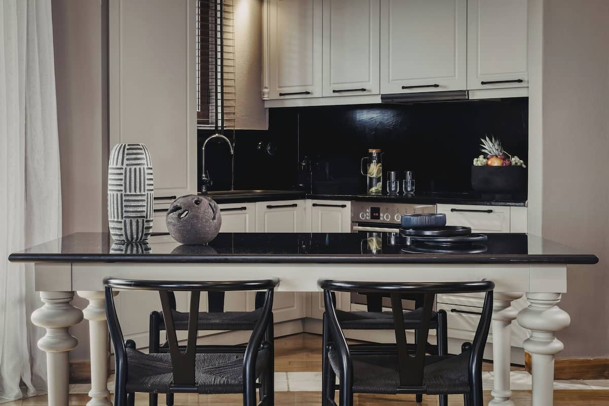 luxury villa, 2 bedrooms, balcony, sv | 1 bedroom, premium bedding, down duvets, minibar