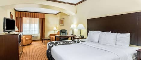 Deluxe Room, 1 King Bed, Non Smoking (Deluxe Executive Suite) | Premium bedding, pillowtop beds, desk, blackout drapes