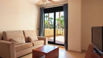 Apartment, 3 Bedrooms, Private Pool | In-room safe, desk, soundproofing, free cribs/infant beds