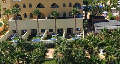 Apartamentos Playamarina