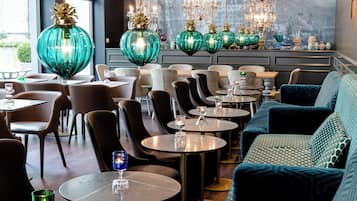 Bar (in der Unterkunft)