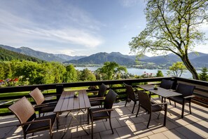 Sun deck