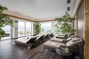 Sauna, 1 treatment room, massages