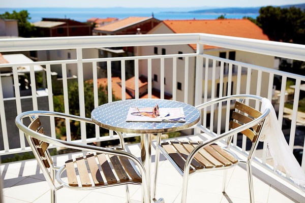Apartment for 2 - 3 Persons | In-room safe, desk, blackout drapes, soundproofing