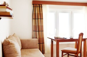 Apartment for 2 - 3 Persons | In-room safe, desk, blackout drapes, soundproofing