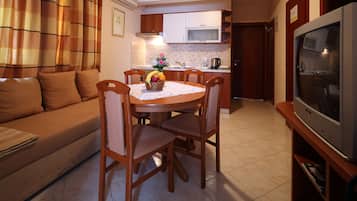 Apartment for 4 - 5 Persons | Private kitchen | Fridge, microwave, stovetop, coffee/tea maker