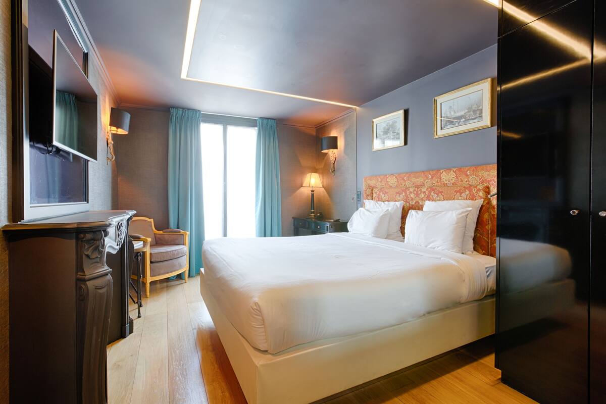 Chambre Luxe - Maison Albert | 高档床上用品、客房内保险箱、遮光窗帘、隔音