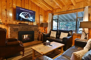 Cabin, 2 Bedrooms, River View, Mountainside | Living room | TV, fireplace