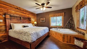 The Pine Cone Cabin | Hypo-allergenic bedding, pillowtop beds, individually decorated