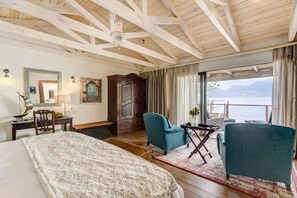 Luxury Island Suites | 高級寢具、迷你吧、房內夾萬、獨特設計