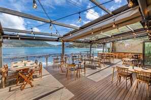 Breakfast, lunch and dinner served  - Tintswalo Atlantic (Cape Town)