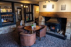 Breakfast, lunch and dinner served - Bell Hotel by Greene King Inns (Tewkesbury)