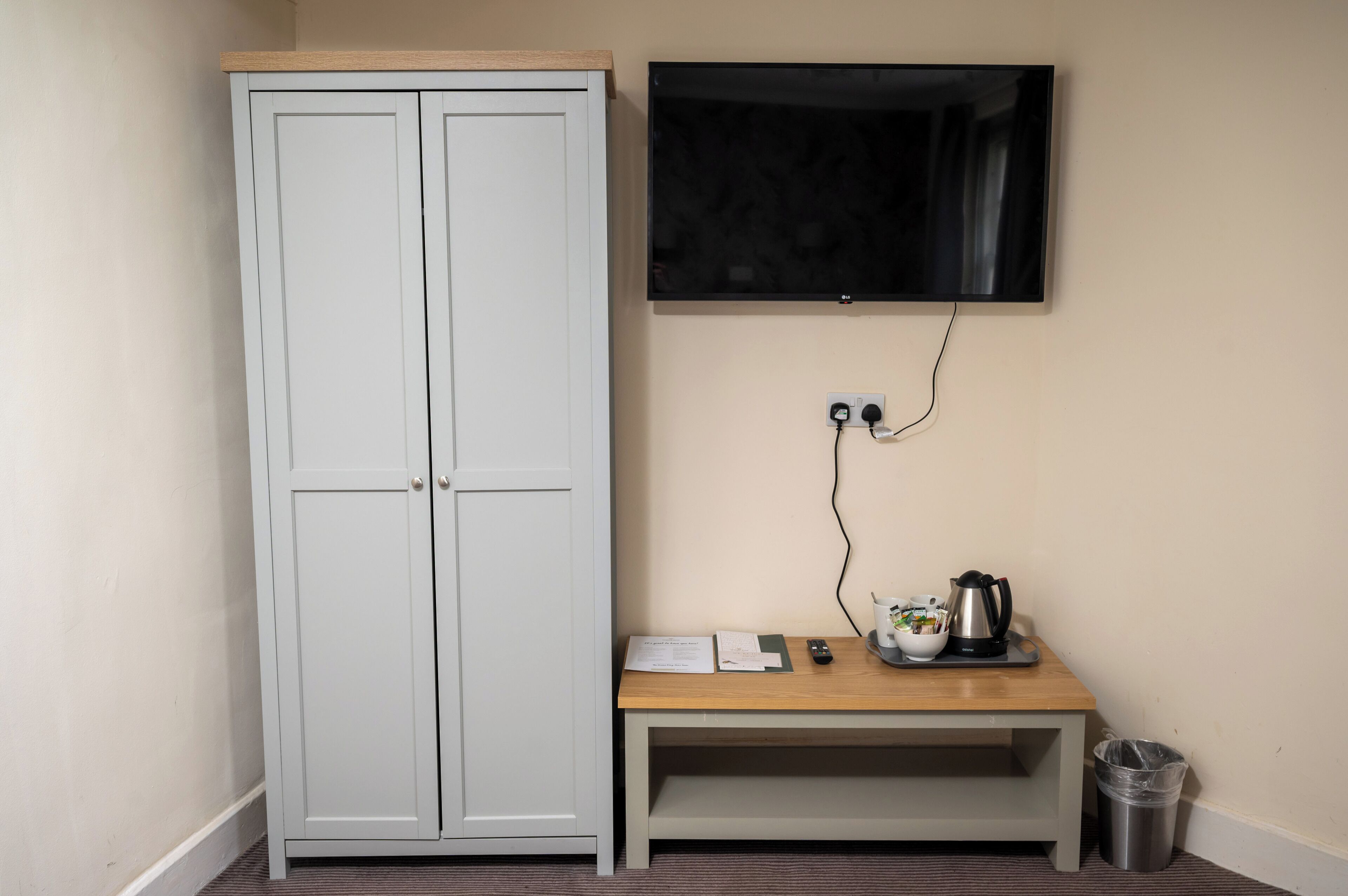 Iron/ironing board, free WiFi