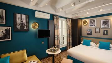 Junior Suite | Pillow-top beds, in-room safe, desk, blackout curtains