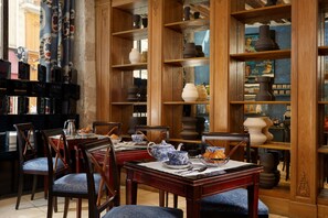 Free daily full breakfast - Hotel Saint Germain (Paris)