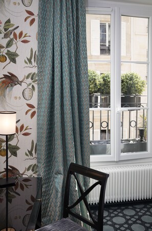 Standard Double Room | Pillow-top beds, in-room safe, individually furnished, desk - Hotel Saint Germain (Paris)