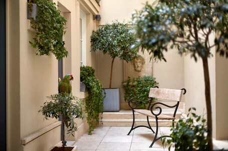 Hotel Saint Germain - Image 1