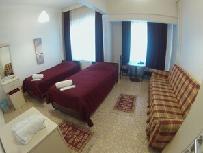 Triple Room | Down comforters, in-room safe, individually decorated - Guzel Izmir Oteli (Izmir)