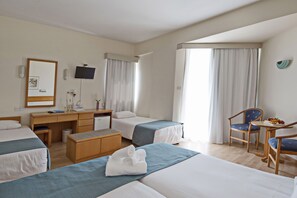 Family Room, Courtyard View | 1 bedroom, soundproofing, bed sheets - Kissos Hotel (Paphos)