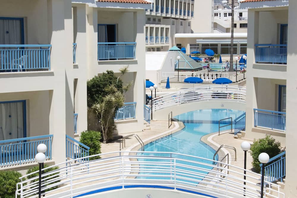Kissos Hotel
