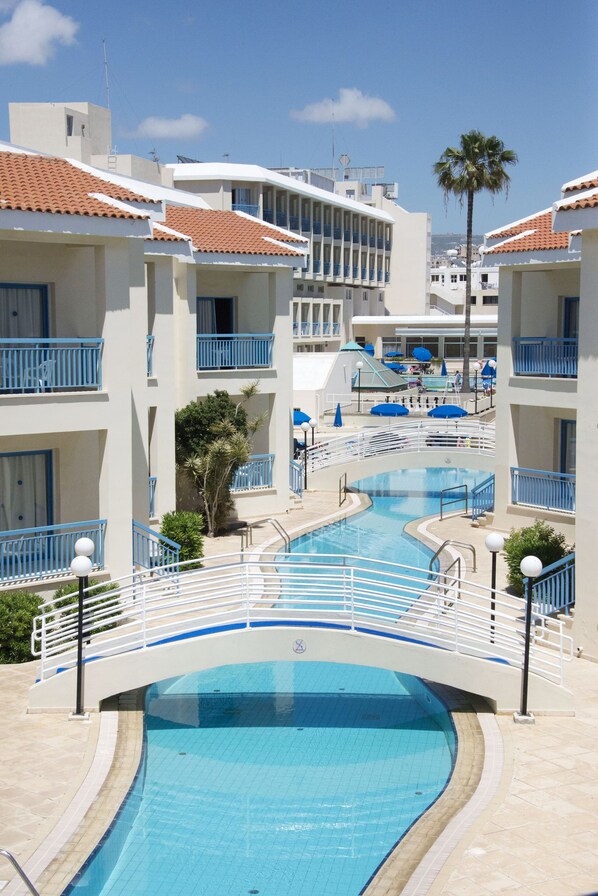 Indoor pool, 2 outdoor pools - Kissos Hotel (Paphos)