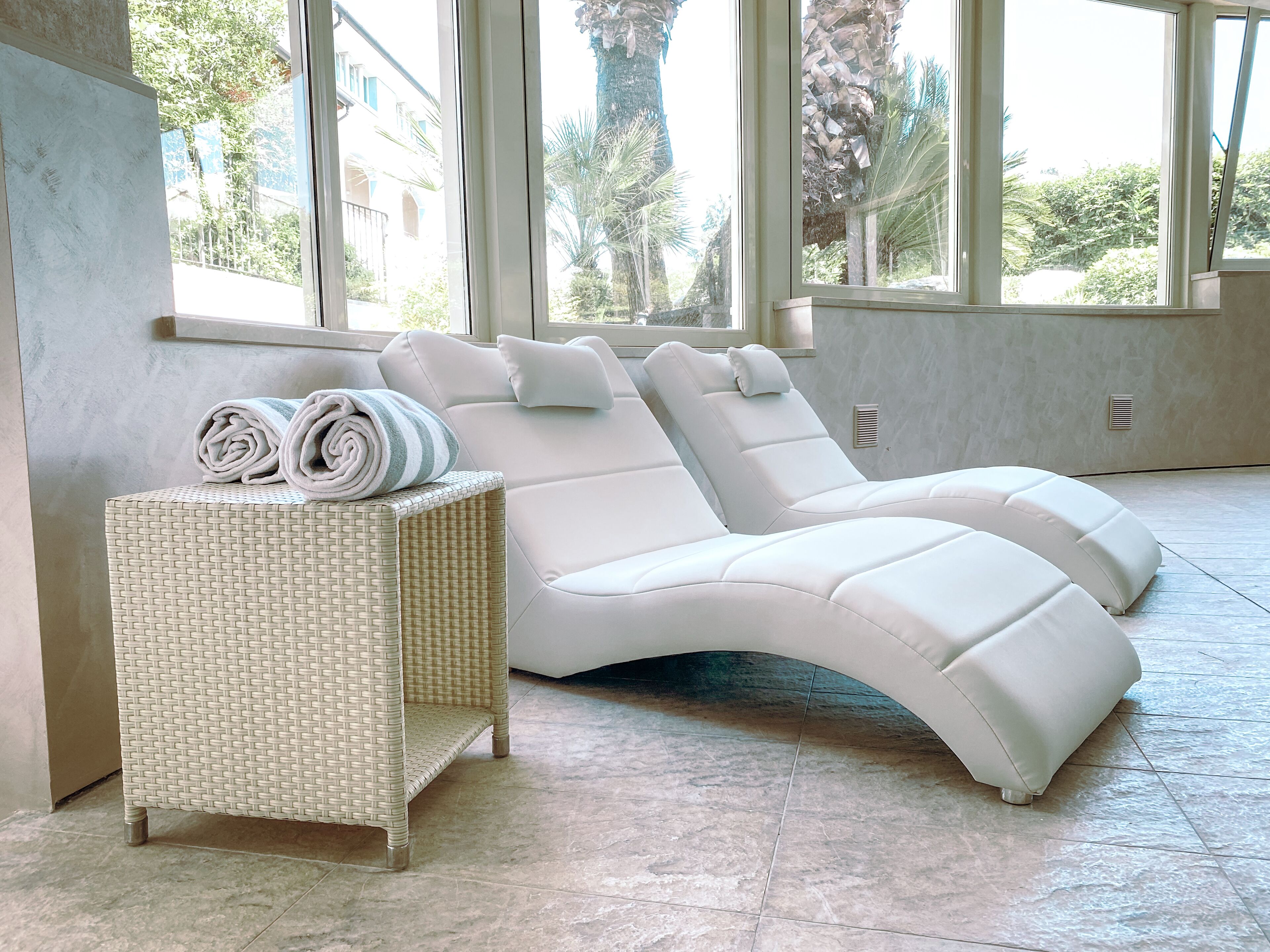 Piscina coperta, piscina all'aperto