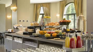 Daily buffet breakfast (EUR 15 per person)