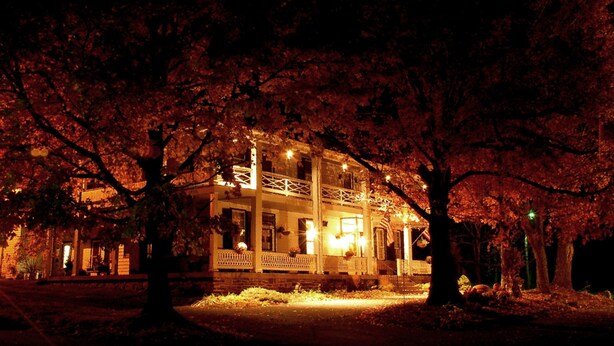 Front of property - evening/night - The Buckhorn Inn (Churchville)