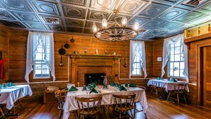 Dining - The Buckhorn Inn (Churchville)