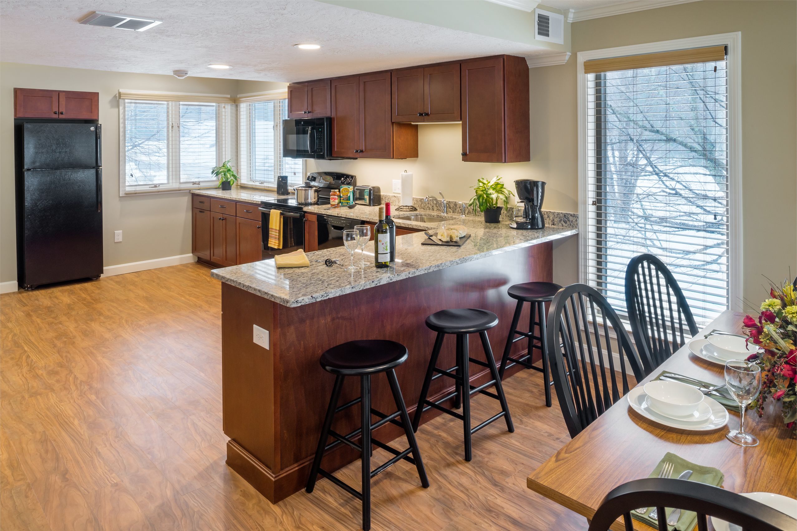 Signature Suite, 2 Bedrooms | Private kitchen | Full-sized fridge, microwave, stovetop, coffee/tea maker