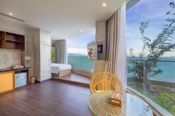 Panoramic-Doppelzimmer, Meerblick | Wohnbereich