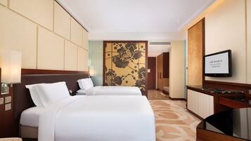 Daunenbettdecken, Zimmersafe, Schreibtisch, Verdunkelungsvorhänge