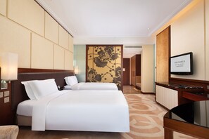 Daunenbettdecken, Zimmersafe, Schreibtisch, Verdunkelungsvorhänge