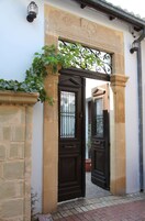 Breakfast, lunch, dinner served; Greek cuisine 