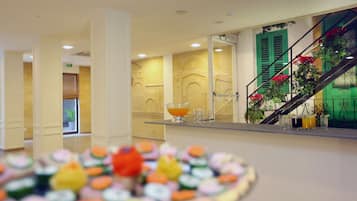 Trung tâm hành chính, văn phòng