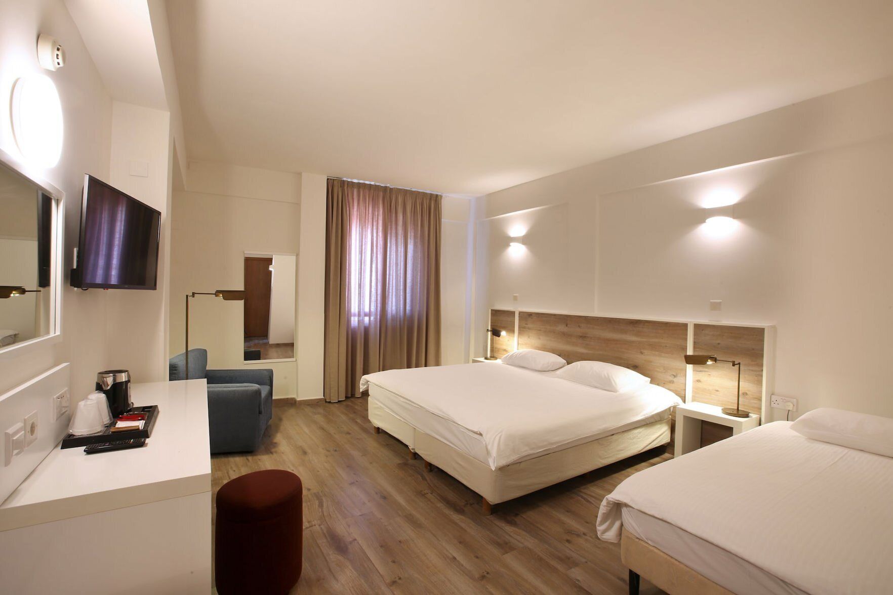 Premium bedding, in-room safe, individually decorated, desk