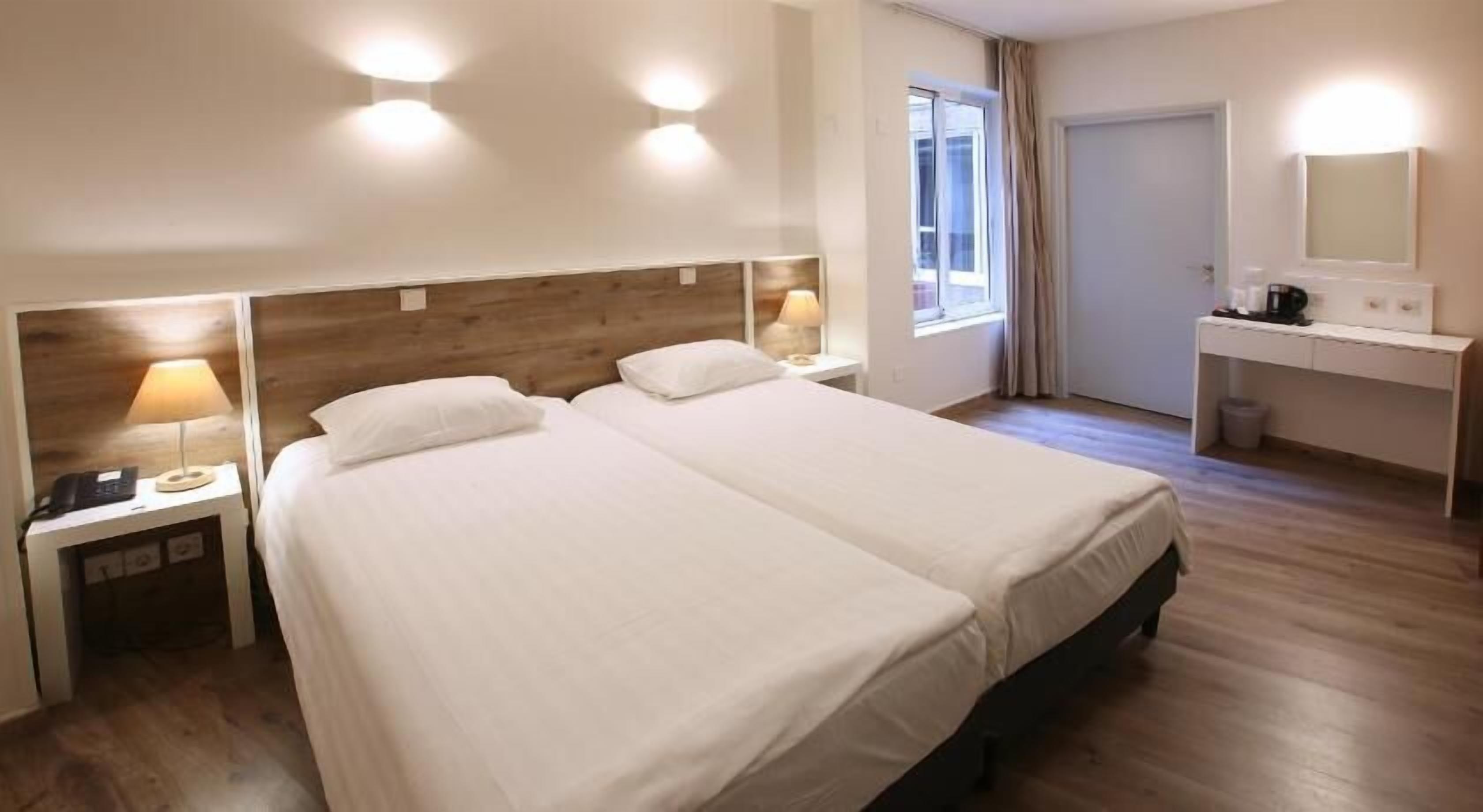 Premium bedding, in-room safe, individually decorated, desk