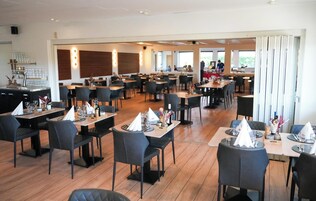 Café da manhã, almoço e jantar; culinária regional 