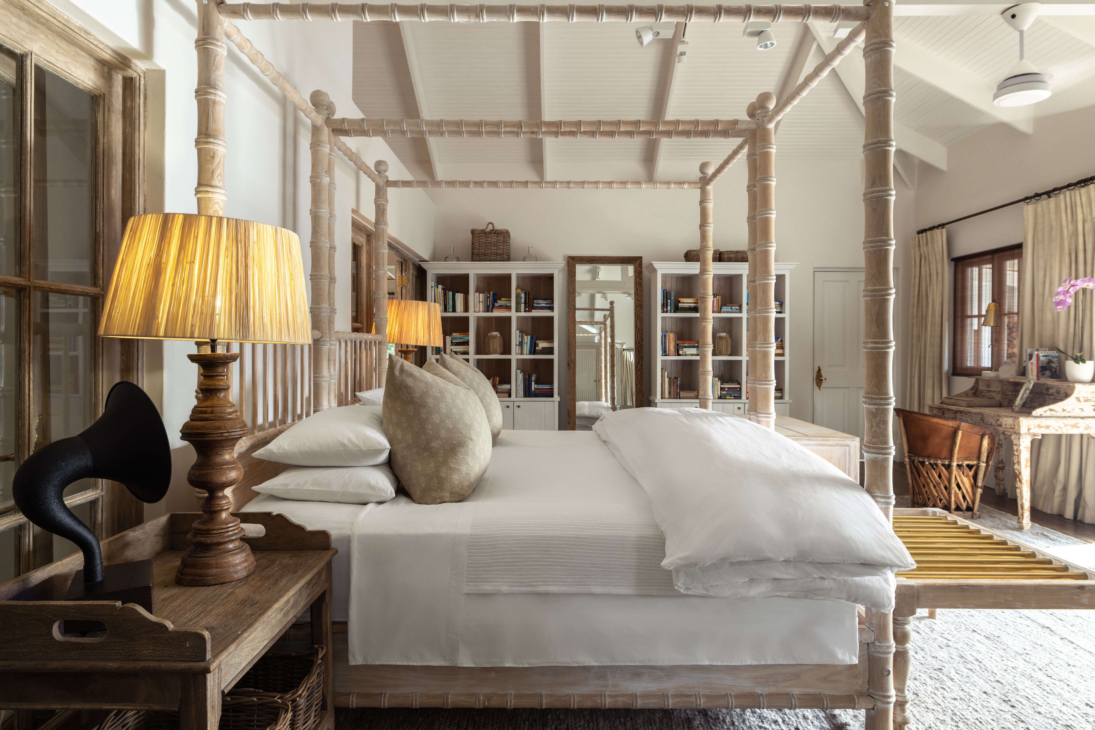 gelatenheid a | free minibar, in-room safe, desk, blackout curtains