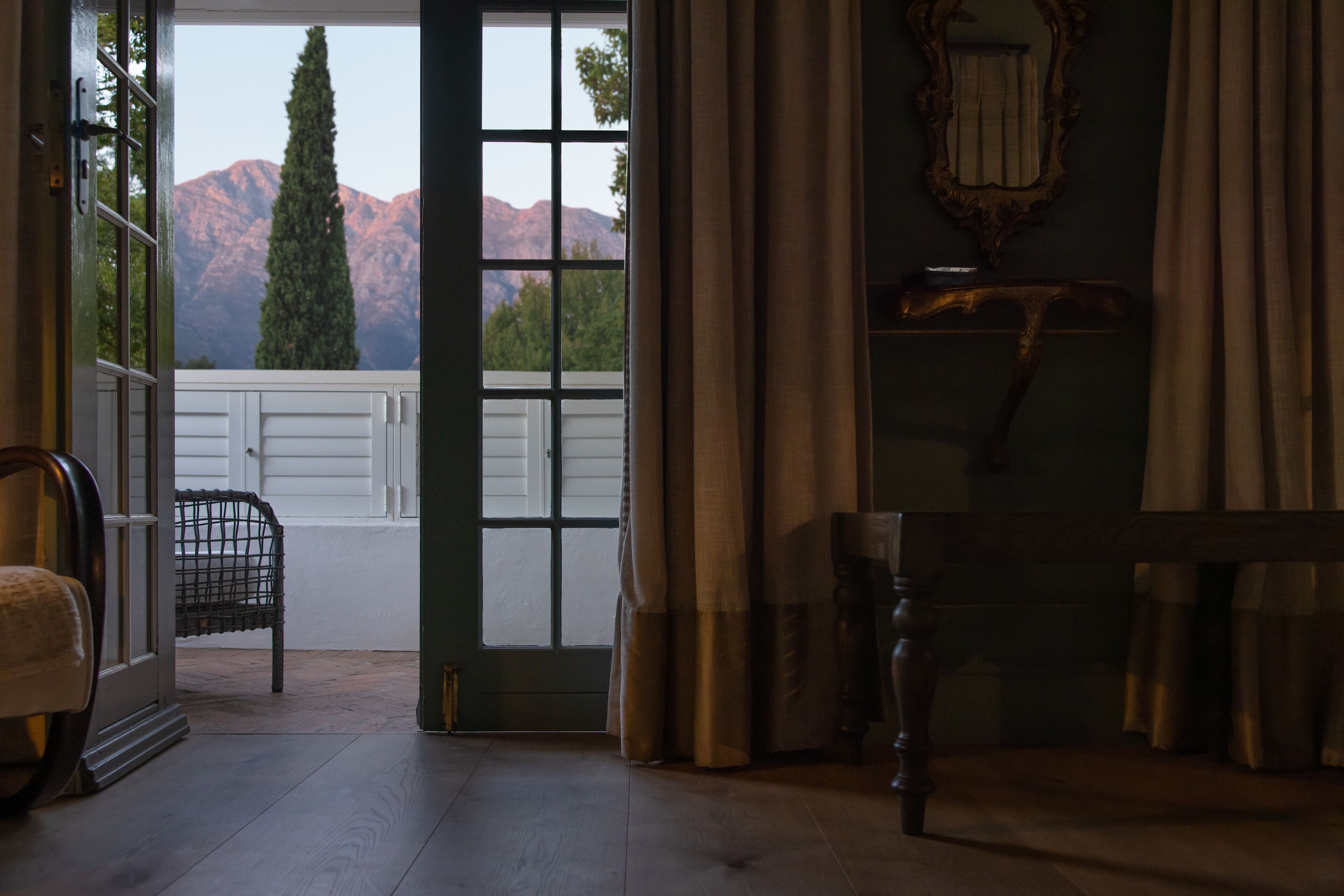 Uitsig  | View from room